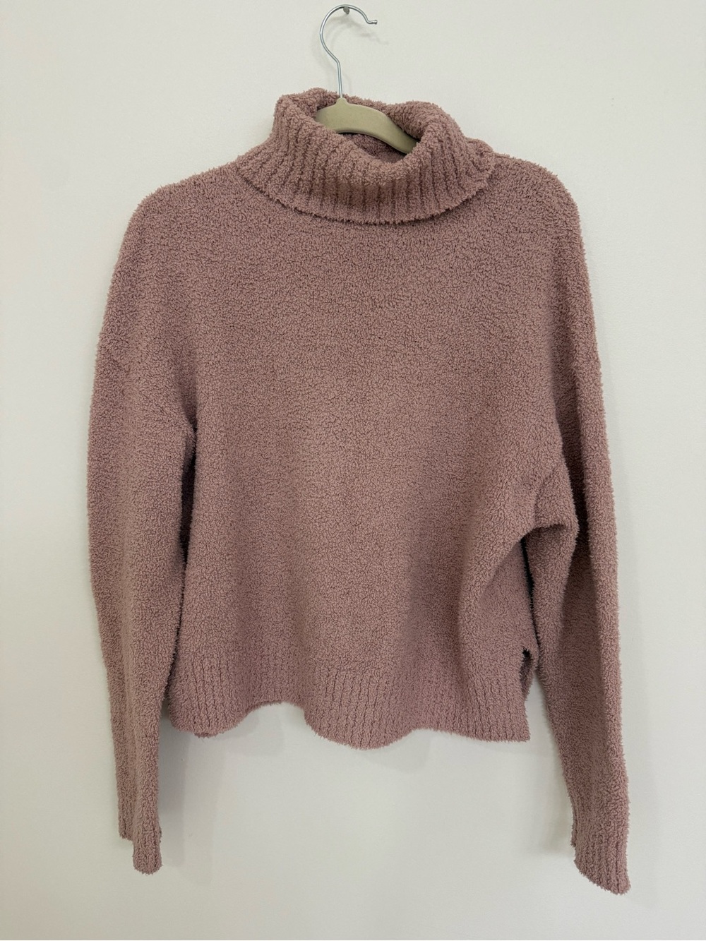 UGG Cozy Turtleneck Sweater in Dusty Rose size Small